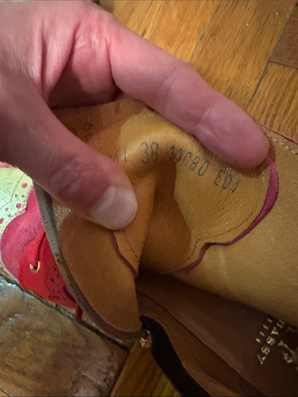 Pink and gold booties - Picture 5 of 6